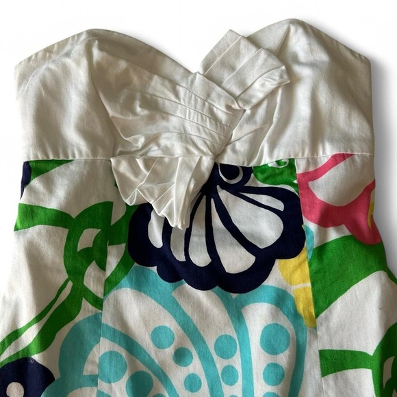 Lilly Pulitzer Krissa Dress - Size 2 | Vivid Seaside Motifs & Playful Bow | - Picture 6 of 9